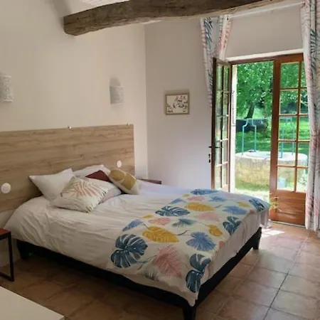 Bed & Breakfast Le Bois Des Fees De Chazelles