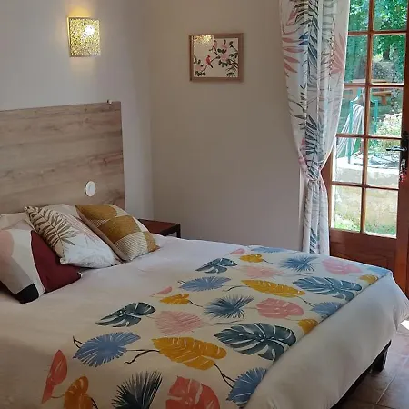 Bed & Breakfast Le Bois Des Fees De Chazelles Chazelles (Charente)