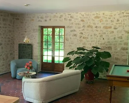 Le Bois Des Fees De Chazelles 3* Chazelles (Charente)