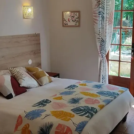 Bed & Breakfast Le Bois Des Fees De Chazelles