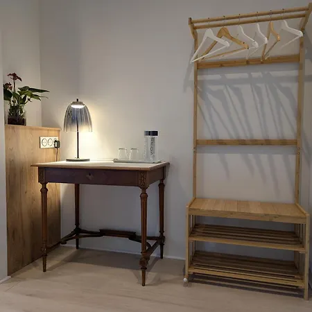 Le Bois Des Fees De Chazelles Bed & Breakfast