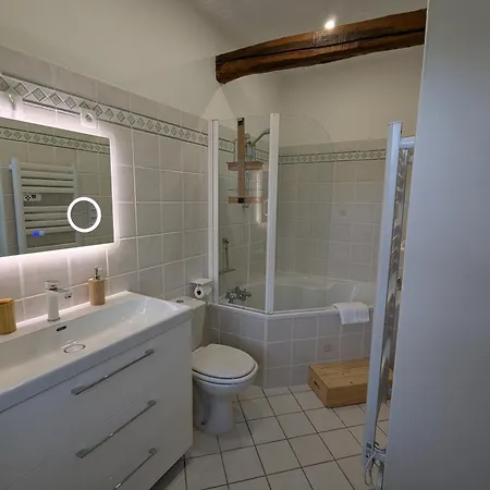 Le Bois Des Fees De Chazelles 3*